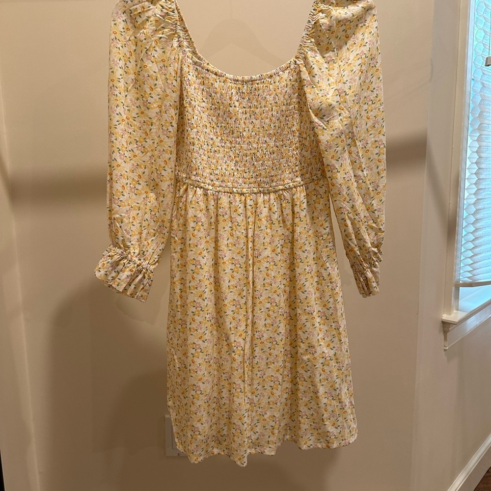 Hollister Kids Floral Dress in Yellow and White